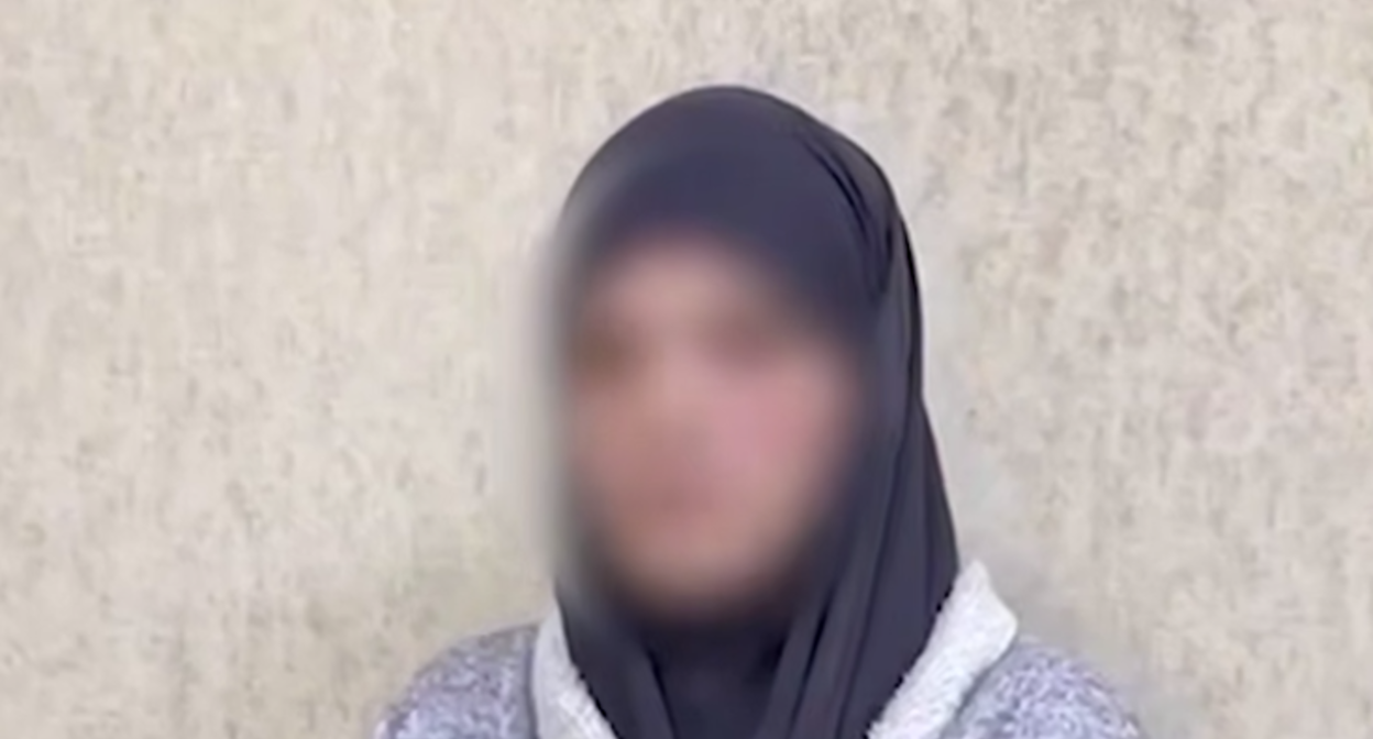Подозреваемая по делу о теракте в Хасавюрте. Стоп-кадр видео РГВК "Дагестан" от 02.05.25, https://t.me/RGVKDAGESTAN/37719